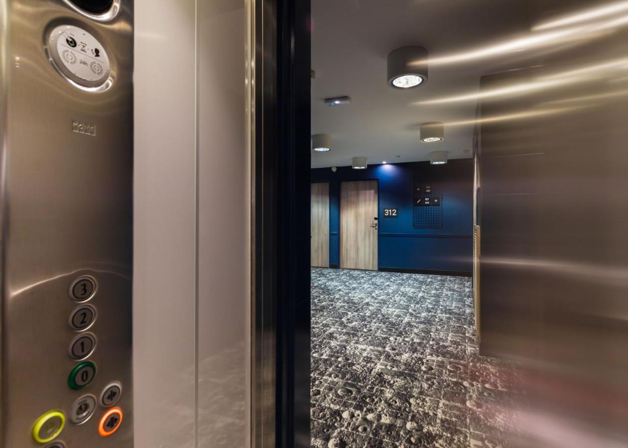 Kyriad Lyon Est - Zi - Aéroport Hotel Meyzieu